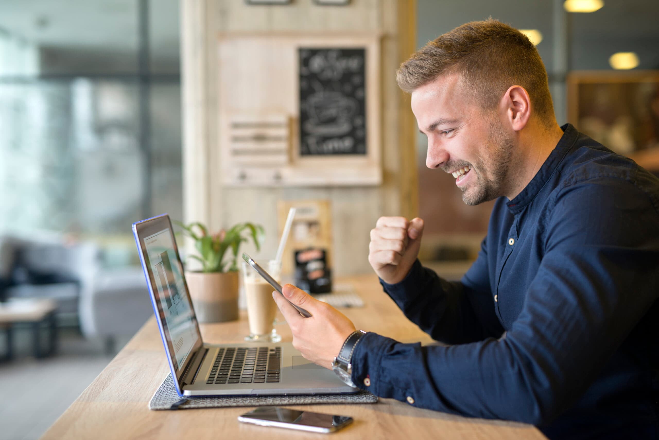 Cover: InvoiceAI: The AI-Powered tool for Freelancers & Small Businesses